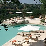 Relais Parco Cavalonga 4* דונאפוגאטה