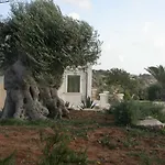 Relais Parco Cavalonga מלון 4*