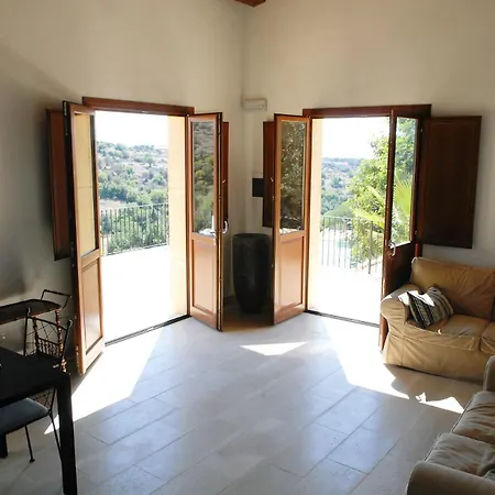 Relais Parco Cavalonga 4*