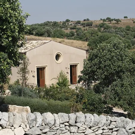 Relais Parco Cavalonga 4*