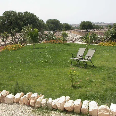 ホテル Relais Parco Cavalonga ドンナフガタ