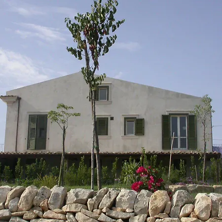 Hotel Relais Parco Cavalonga 4*