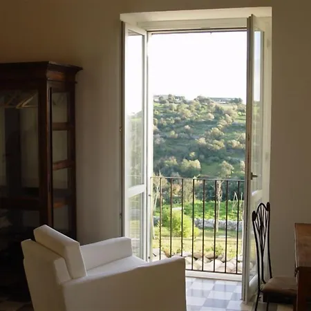 Relais Parco Cavalonga ホテル