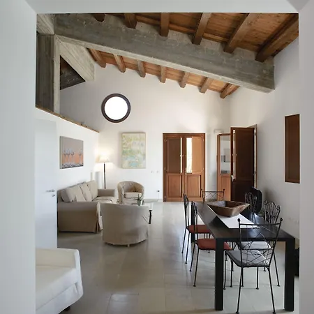 Relais Parco Cavalonga ホテル 4*