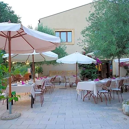 Relais Parco Cavalonga ホテル 4*