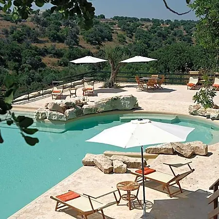 Relais Parco Cavalonga 4*
